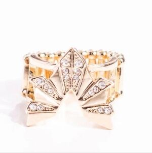 Extra Empirical Gold and Crystal Ring